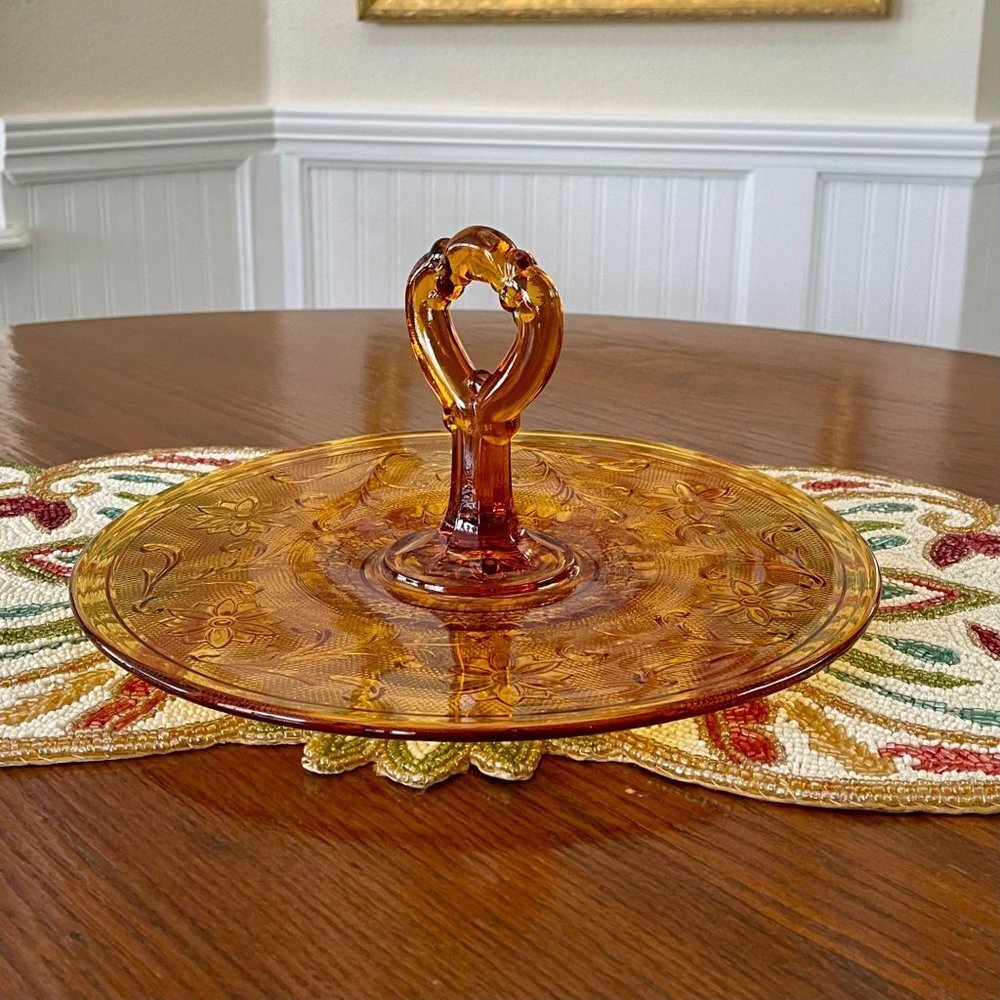 Amber Glass Handled Round Tray Plate or Centerpiece Floral Vine Pattern 12 Inch - Picture 8 of 9